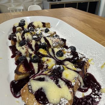 LOVELY SQUARE - Blueberry French Toast - Breakfast & Brunch Near Me - Sarasota, Florida LOVELY SQUARE - Blueberry French Toast - Breakfast & Brunch Near Me - Sarasota, Florida