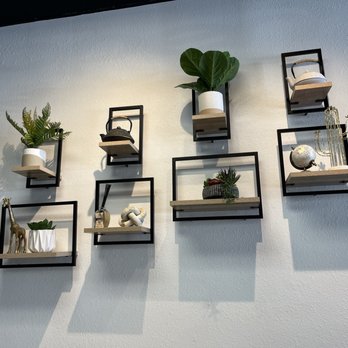 Austea - Decor above the seating areas - Bubble Tea Near Me - Austin, Texas