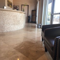 Premiere Chiropractic & Sports Medicine - Spacious front.