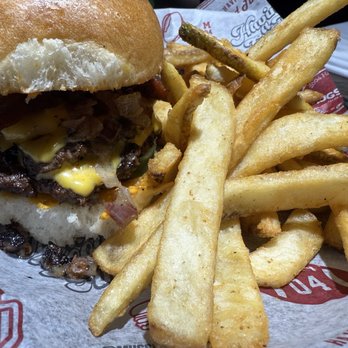 Mugshots Grill & Bar - Olive Branch, MS - Smash burger - Sports Bars Near Me - Olive Branch, Mississippi