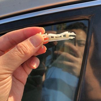 Senior Tech Auto Glass - The clip the fixer broke off and didnt care to reinstall or replace - Windshield Installation & Repair Near Me - Menifee, California