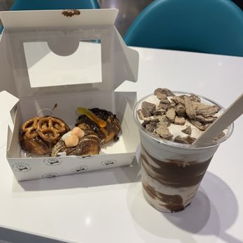 The Dapper Doughnut - Kitkat ice cream twister and three donuts, dirt and worm, s'mores, and salted pretzel - Donuts Near Me - Newmarket, Ontario The Dapper Doughnut - Kitkat ice cream twister and three donuts, dirt and worm, s'mores, and salted pretzel - Donuts Near Me - Newmarket, Ontario