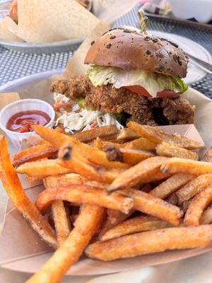 Brewer's Tap & Table by null