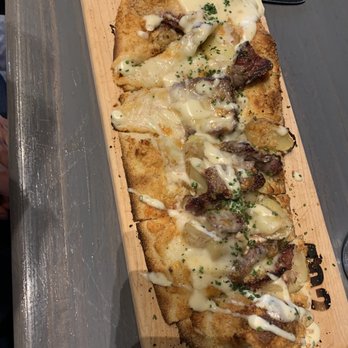 402 eat + drink - Steak flatbread - American Near Me - Omaha, Nebraska