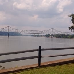 View of the Ohio River from the park 1 block down.