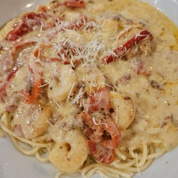 Olive Garden - Ala Moana - Shrimp carbonara - Italian Near Me - Honolulu, Hawaii Olive Garden - Ala Moana - Shrimp carbonara - Italian Near Me - Honolulu, Hawaii