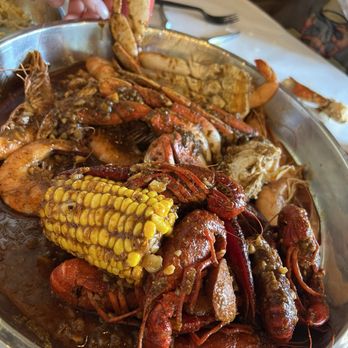 Cajun Crack'n - Seafood Near Me - Milpitas, California