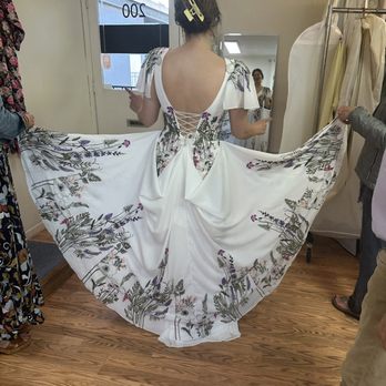 Ariana Sewing Shop - Sewing & Alterations Near Me - Walnut Creek, California