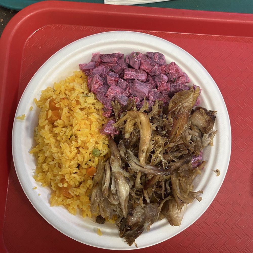 Colombia Fama Bakery - Lunch special: pork, rice, beet salad - Coffee & Tea Near Me - Woodside, New York Colombia Fama Bakery - Lunch special: pork, rice, beet salad - Coffee & Tea Near Me - Woodside, New York
