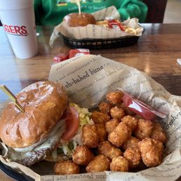 Bacon Avocado Burger, Tater Tots Bacon Avocado Burger, Tater Tots