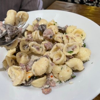 Cacio - This was amazing. Pasta alla Norcina.  A must get!! - Italian Near Me - Sacramento, California