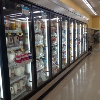 Safeway - Kind of cluttered. - Grocery Near Me - Woodbridge, Virginia Safeway - Kind of cluttered. - Grocery Near Me - Woodbridge, Virginia