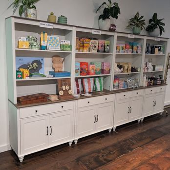 Blume Ruhm Floral Lounge - More merchandise - Florists Near Me - Honolulu, Hawaii