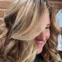 Photo of Lynda DoesMyHair