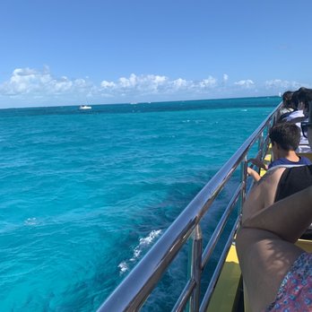 Ultramar Ferry - Transportation Near Me - Cancún, ROO