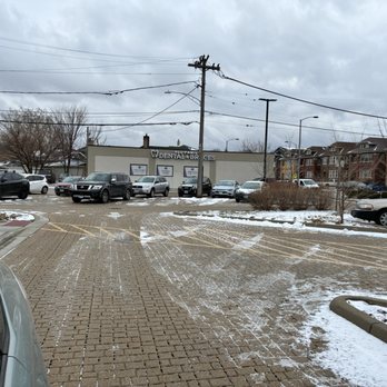 Physicians Immediate Care - Parking area - Urgent Care Near Me - Berwyn, Illinois