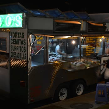 Tacos Monica - a taco truck at night - Food Trucks Near Me - Los Angeles, California Tacos Monica - a taco truck at night - Food Trucks Near Me - Los Angeles, California