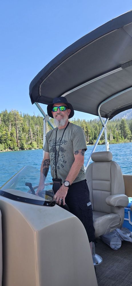 Specialty Boat Rentals Logo