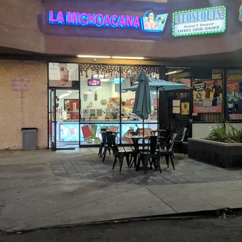 La Michocana Retro - Outside View - Ice Cream & Frozen Yogurt Near Me - San Fernando, California La Michocana Retro - Outside View - Ice Cream & Frozen Yogurt Near Me - San Fernando, California
