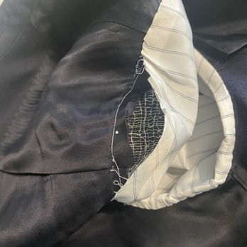 Suitsupply - Sleeve lining detaching from sleeve shell, - Bespoke Clothing Near Me - Houston, Texas Suitsupply - Sleeve lining detaching from sleeve shell, - Bespoke Clothing Near Me - Houston, Texas