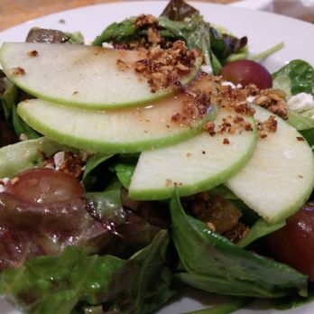 SPIN! Pizza - Spinach salad win tons of fruits!  I thought the apples were a bit too sour... - Pizza Near Me - Lenexa, Kansas