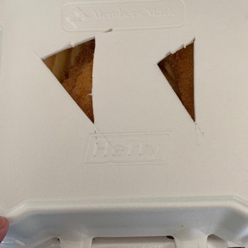 Storming Crab - Ventilated boxes to reduce sog from sweat. - Seafood Near Me - Fort Wayne, Indiana