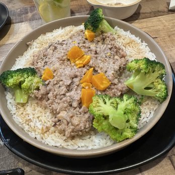 Hometown Kitchen - Chinese Near Me - San Leandro, California Hometown Kitchen - Chinese Near Me - San Leandro, California