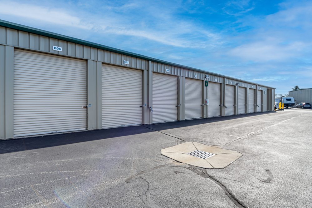 STORAGEMART Updated October 2024 12 Photos 15220 Cumberland Rd