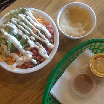 Hello Chicken - Chicken bowl with mashed potatoes - Colombian Near Me - Charlotte, North Carolina Hello Chicken - Chicken bowl with mashed potatoes - Colombian Near Me - Charlotte, North Carolina