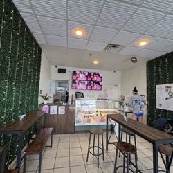 Sweet Bear Cafe - Cafe