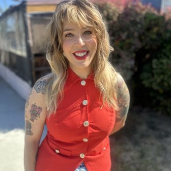 Margaret Zych - Great cut and color- "lived in blonde" she called it - Hair Stylists Near Me - Costa Mesa, California Margaret Zych - Great cut and color- "lived in blonde" she called it - Hair Stylists Near Me - Costa Mesa, California
