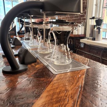 Revolver - Cute counter - Coffee & Tea Near Me - Vancouver, British Columbia
