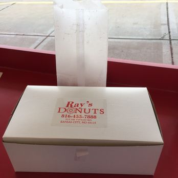 Ray's Donuts - Bakeries Near Me - Kansas City, Missouri