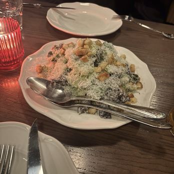 Donna's - Caesar salad - Italian Near Me - Los Angeles, California Donna's - Caesar salad - Italian Near Me - Los Angeles, California