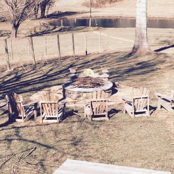 Hightower Creek Vineyards - Love to come on a warmer sunny day or when there was a fire in the pit! Very inviting! - Wine Tasting Room Near Me - Hiawassee, Georgia