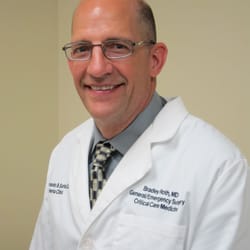 San Fernando and Santa Clarita Hernia Clinic - Dr Bradley Roth, The Director of the San Fernando and Santa Clarita Hernia Clinic