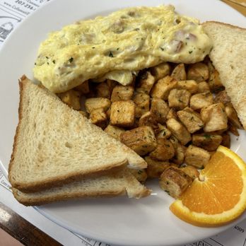 Morning Glory Diner - Ham & cheese omelette with home fries and white toast - Breakfast & Brunch Near Me - Bridgton, Maine Morning Glory Diner - Ham & cheese omelette with home fries and white toast - Breakfast & Brunch Near Me - Bridgton, Maine
