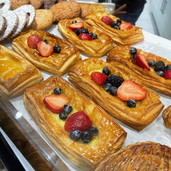 Nord Lyon - Pastries - French Near Me - Toronto, Ontario Nord Lyon - Pastries - French Near Me - Toronto, Ontario