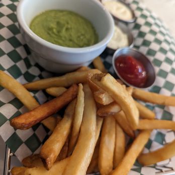 Ellen’s on Front - New American Near Me - Greenport, New York