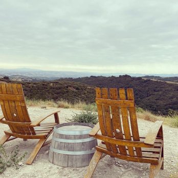 Calcareous Vineyard - Wine Tasting Room Near Me - Paso Robles, California
