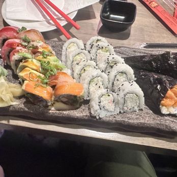 Fin’s House - assorted - Sushi Bars Near Me - Sacramento, California Fin’s House - assorted - Sushi Bars Near Me - Sacramento, California