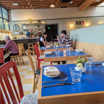 Xiao Ye - Interior - New American Near Me - Portland, Oregon Xiao Ye - Interior - New American Near Me - Portland, Oregon