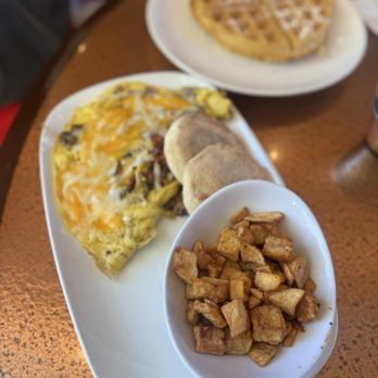 Another Broken Egg Cafe - The Supreme Omelette - Breakfast & Brunch Near Me - Mountain Brook, Alabama