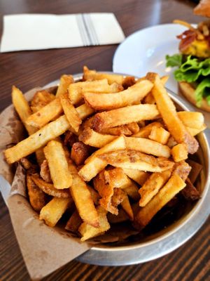 Haystack Burgers and Barley by null