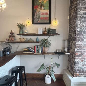 Compass Coffee Downtown - Coffee & Tea Near Me - Vancouver, Washington Compass Coffee Downtown - Coffee & Tea Near Me - Vancouver, Washington