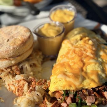 U.S. Egg Brunch & Cocktails - Sandwiches Near Me - Tempe, Arizona