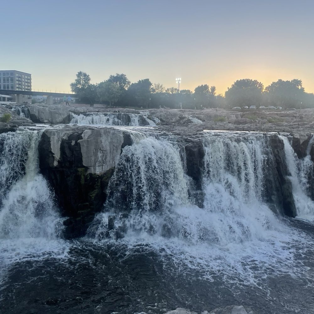 Falls Park - Parks Near Me - Sioux Falls, South Dakota Falls Park - Parks Near Me - Sioux Falls, South Dakota
