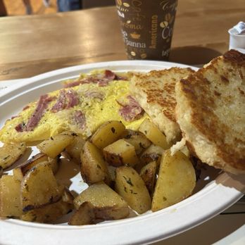 Benton's Sugar Shack - Reuben omelette-excellent - Breakfast & Brunch Near Me - Thornton, New Hampshire