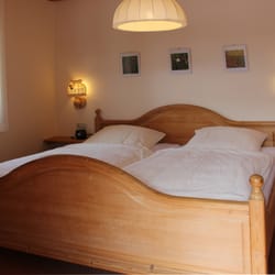 Haus Roseneck - Schlafzimmer 1 von 2, Ferienwohnung 1