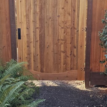 Huckleberry Fence and Deck - Main gate - Fences & Gates Near Me